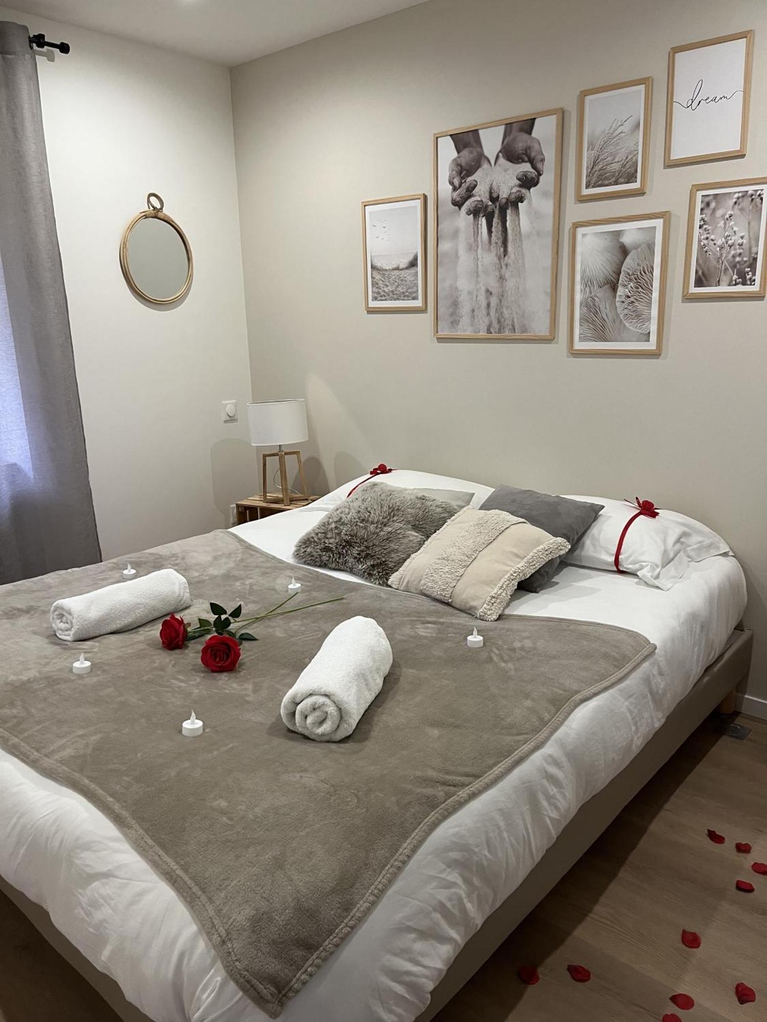 Sejour Detente - Appart'Hotel N 1 Avec Jaccuzi, Piscine Et Petit-Dejeuner Chouzelot Exteriér fotografie
