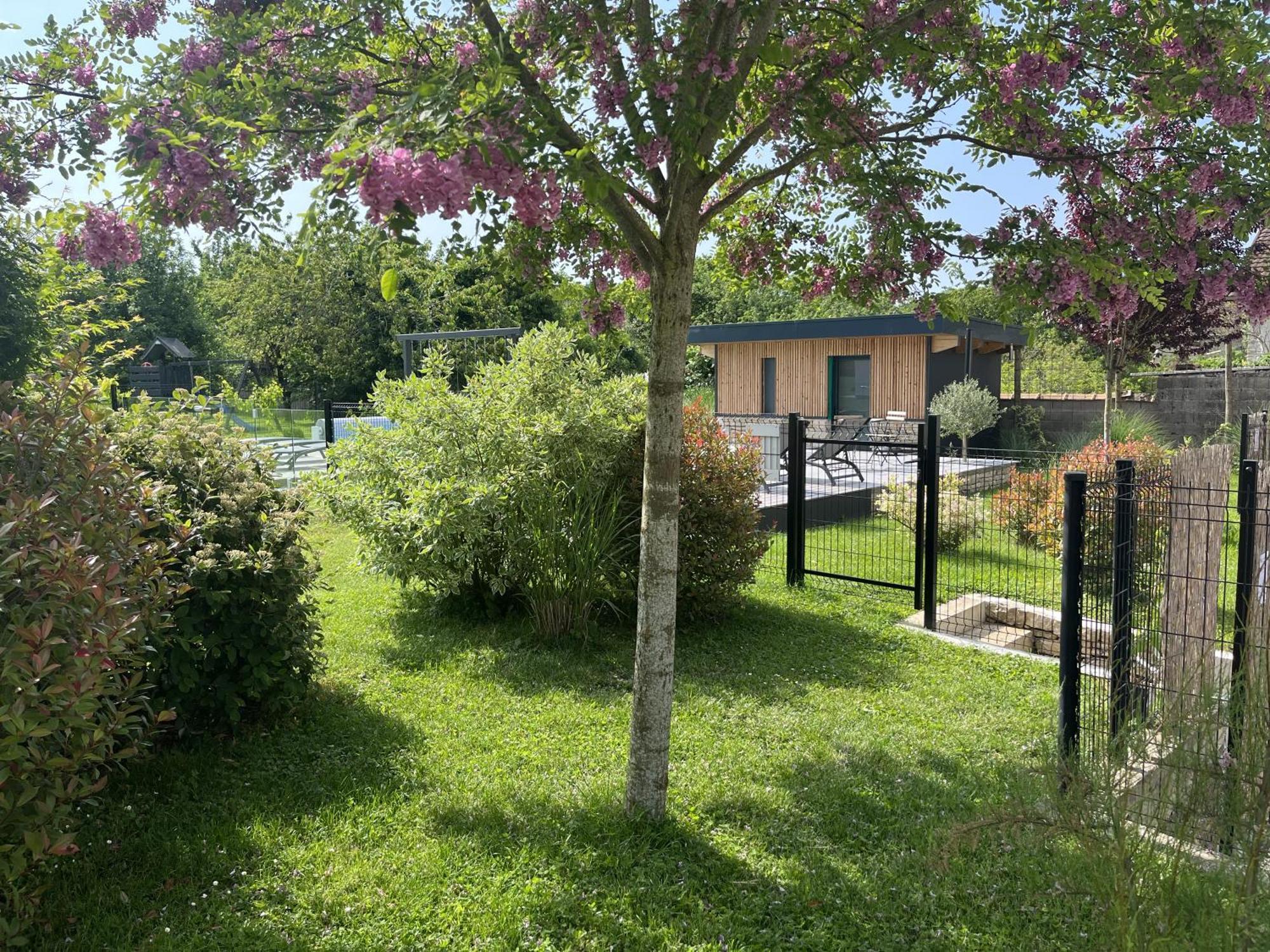 Sejour Detente - Appart'Hotel N 1 Avec Jaccuzi, Piscine Et Petit-Dejeuner Chouzelot Exteriér fotografie